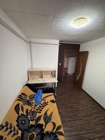 Apartament cu 2 camere decomandat în Zahana