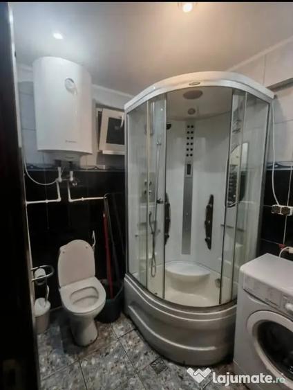 Garsonieră decomandată în Central
