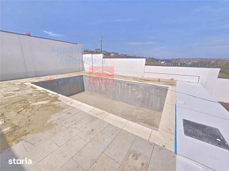 Casă cu 4 camere cu Teren 500 Mp în Aroneanu