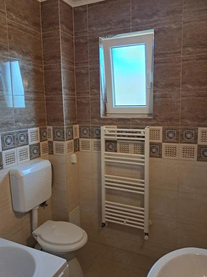 Apartament cu 2 camere decomandat în Anda