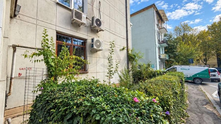 Apartament cu 2 camere decomandat în Primăverii