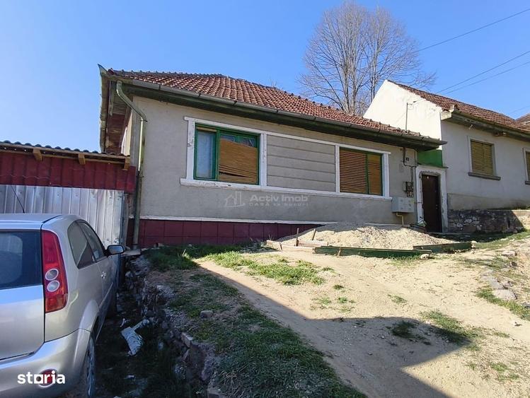Casă cu 4 camere cu Teren 300 Mp în Muncitoresc