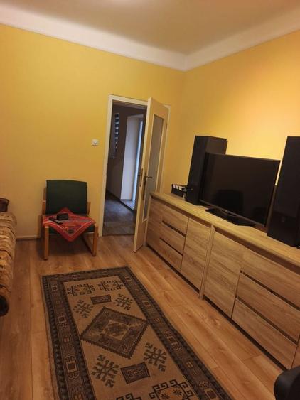 Casă individuală cu 3 camere cu Canalizare în Central