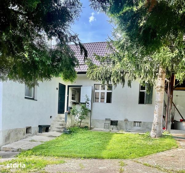Casă cu 4 camere cu Teren 2178 Mp în Ațel