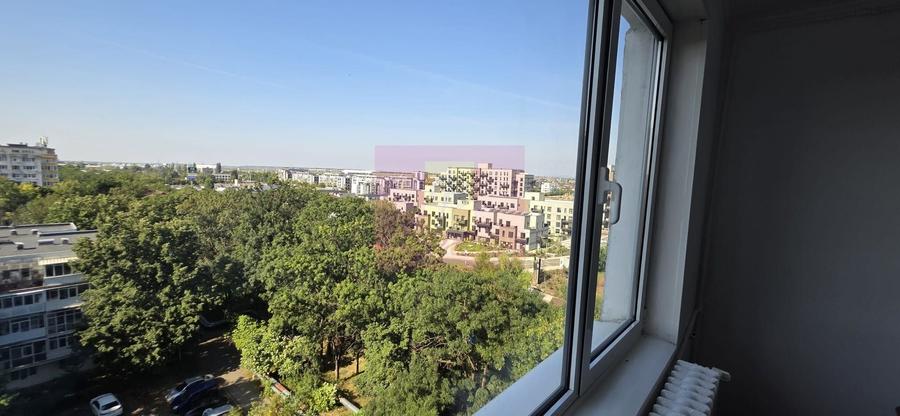 Apartament cu 3 camere semidecomandat în Cablul Românesc
