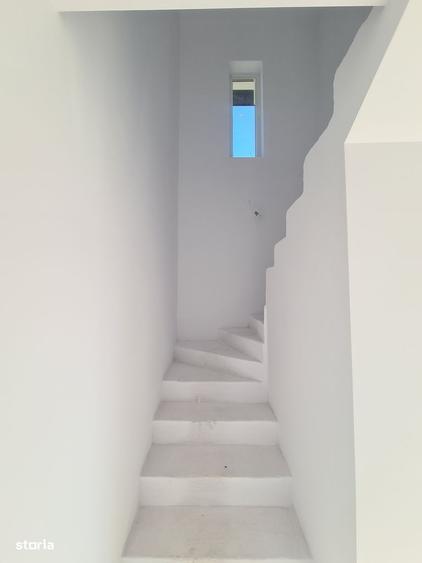 Casă cu 4 camere în Vidra
