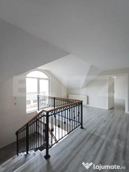 Casă cu 5 camere cu Teren 1590 Mp în Luna
