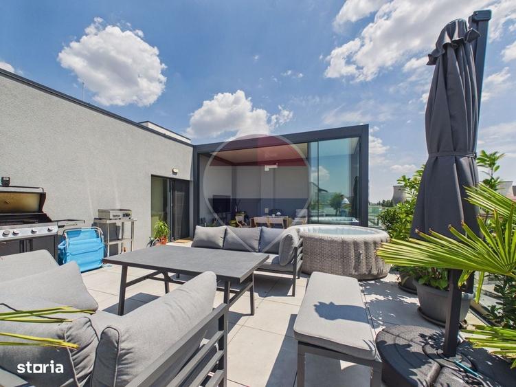 Apartament cu 3 camere decomandat în Fizicienilor