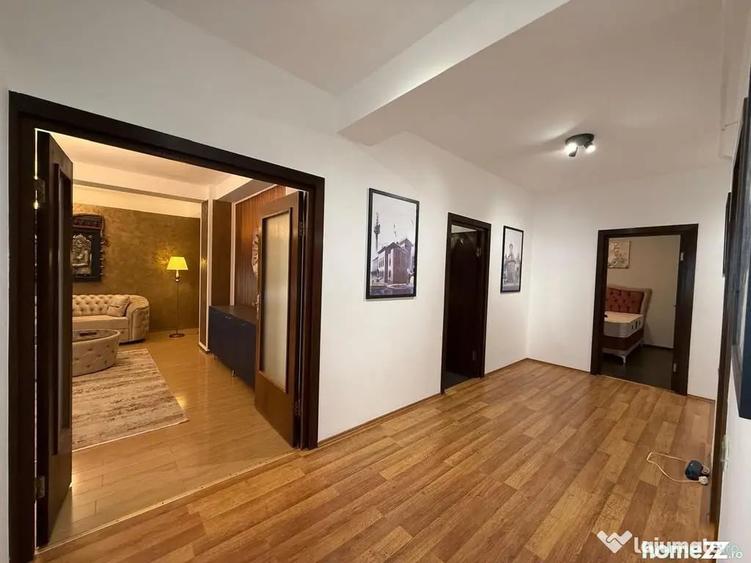 Apartament cu 3 camere decomandat în Faleză