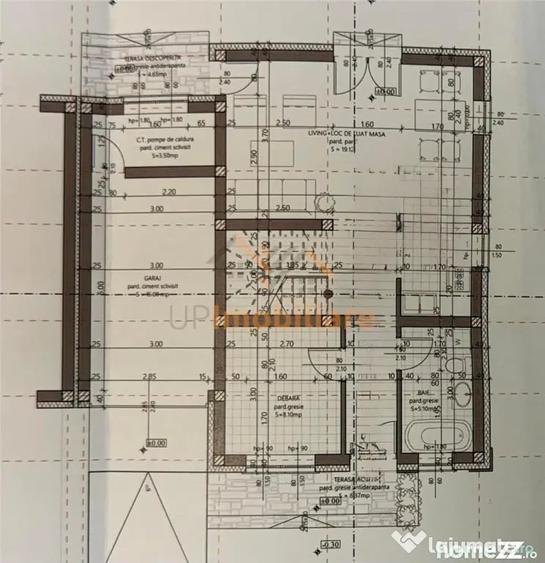 Casă cu 3 camere cu Teren 250 Mp în Central