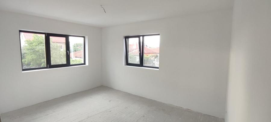 Casă cu 3 camere în Central