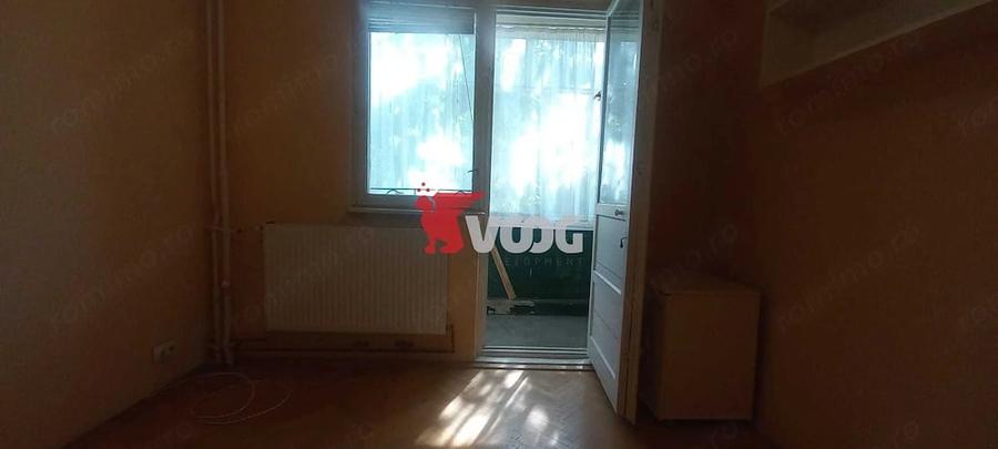 Apartament cu 3 camere semidecomandat în Circumvalațiunii