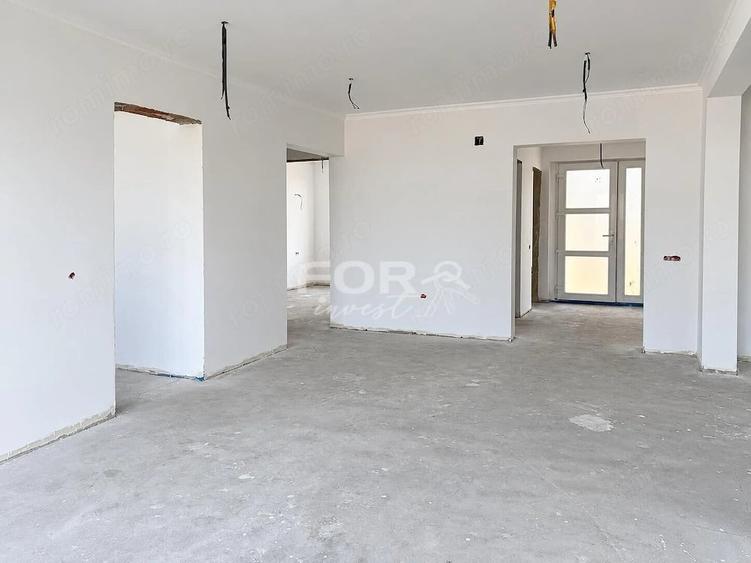 Casă cu 4 camere cu Teren 500 Mp în Paleu