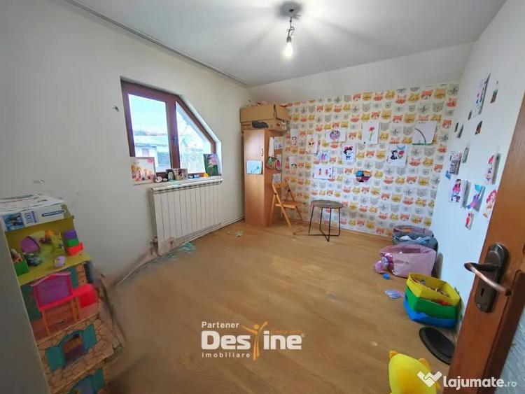 Casă cu 5 camere cu Teren 983 Mp în Miroslava