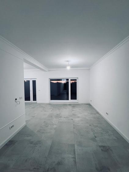 Duplex cu 3 camere cu Teren 70 Mp în Moșnița Nouă