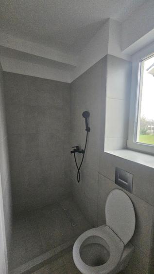 Duplex cu 4 camere cu Canalizare în Nord