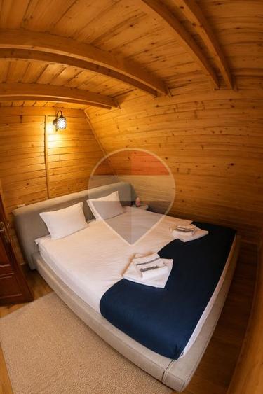 Hotel/Pensiune, de 110 mp, în Strâmtura