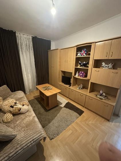 Apartament cu 2 camere decomandat în Exterior Vest