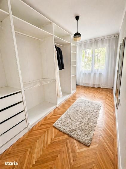Apartament cu 4 camere în Central