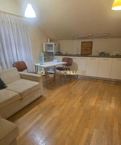 Apartament cu 2 camere semidecomandat, mobilat în Fundeni
