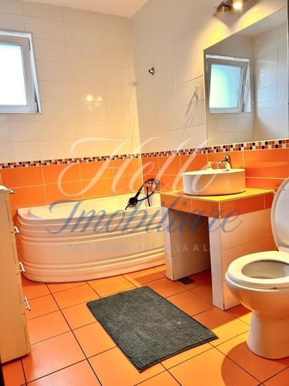 Apartament cu 3 camere semidecomandat în Florești