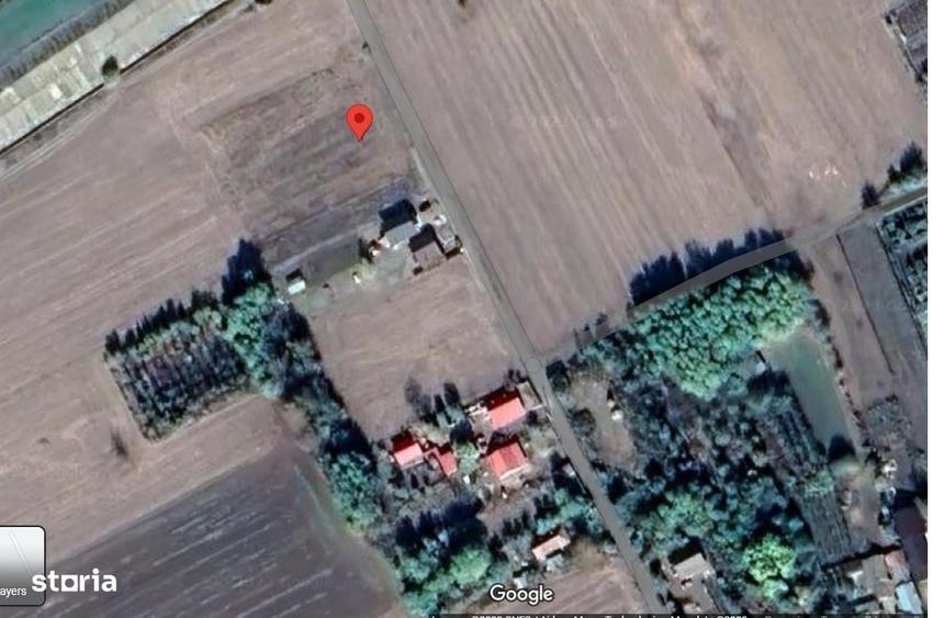 Teren de 3200 mp, în Sitaru