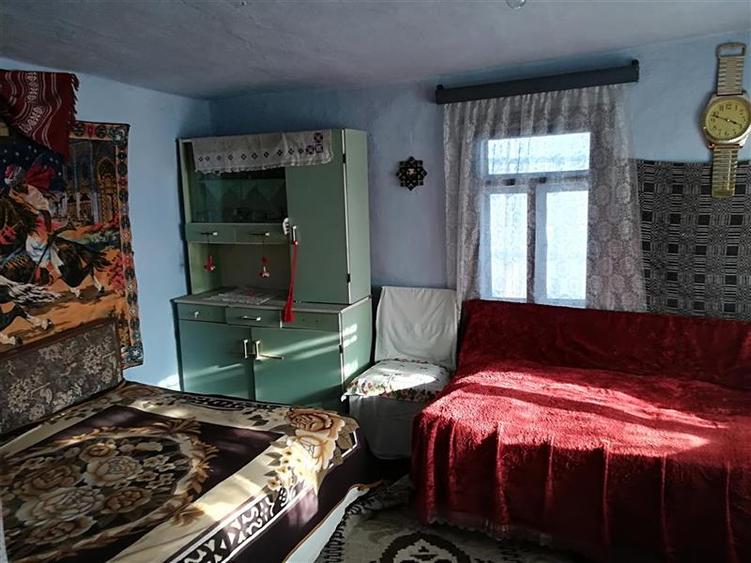 Casă cu 3 camere cu Teren 3600 Mp în Drăgușeni
