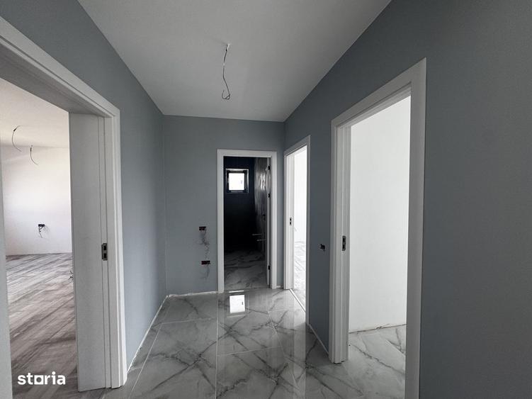 Casă cu 4 camere cu Teren 625 Mp în Ștefănești