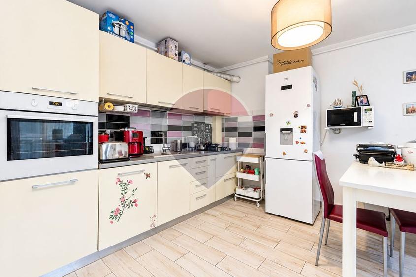 Apartament cu 2 camere semidecomandat, mobilat în Iris