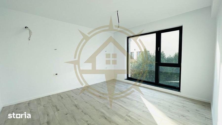 Casă cu 5 camere cu Teren 495 Mp în Corbeanca