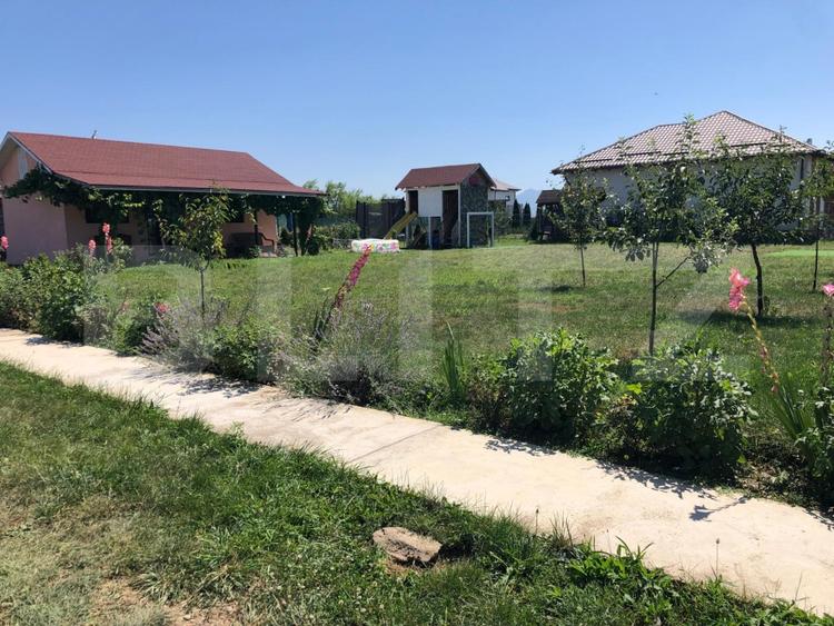 Casă individuală cu 1 camere cu Teren 1000 Mp în Nord