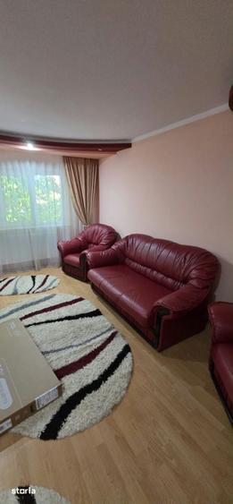 Apartament cu 3 camere în Calea București