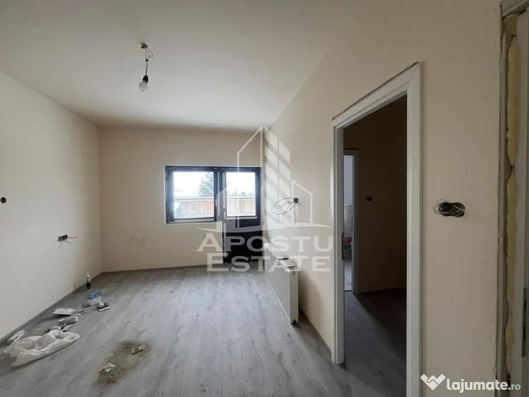 Casă cu 4 camere cu Teren 350 Mp în Moșnița Nouă