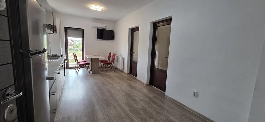 Casă cu Teren 120 Mp în Est