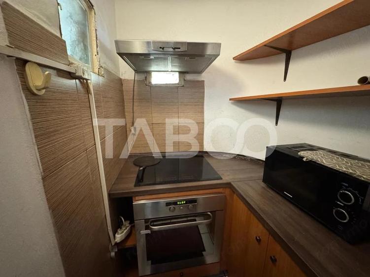 Apartament cu 5 camere decomandat în Turnișor