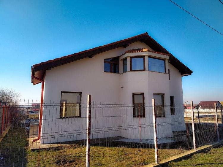 Casa P+M 150mp, teren 500mp si deschidere pe doua strazi - 8