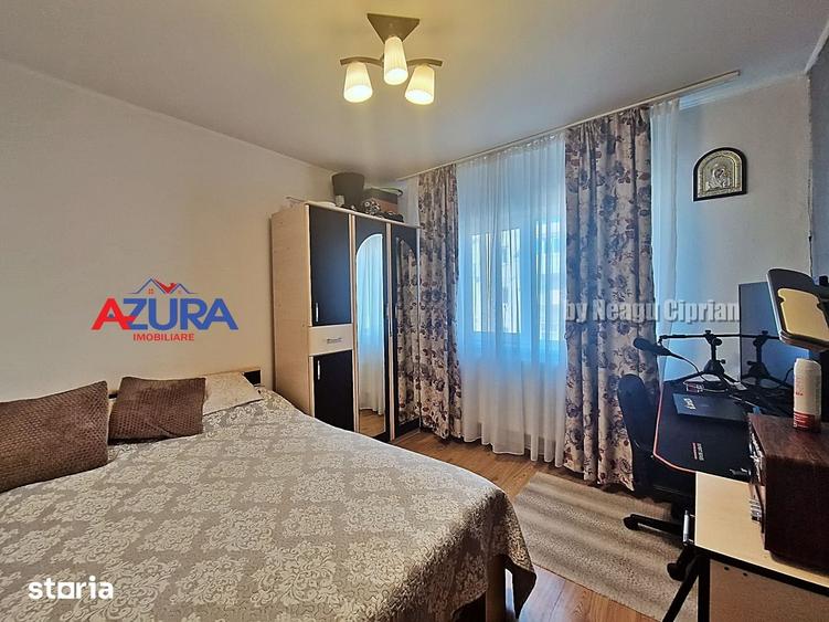 Apartament cu 3 camere decomandat în Găvana