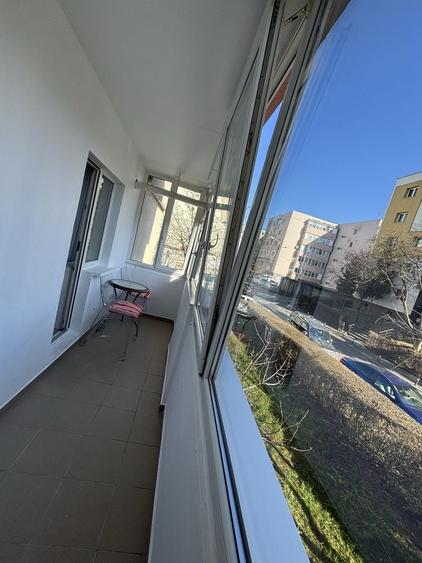 Apartament cu 2 camere decomandat în Zorilor