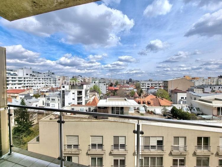 Birou, de 156 mp, în Romană
