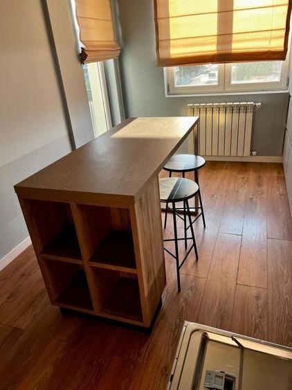 Apartament cu 2 camere decomandat, mobilat în Tudor