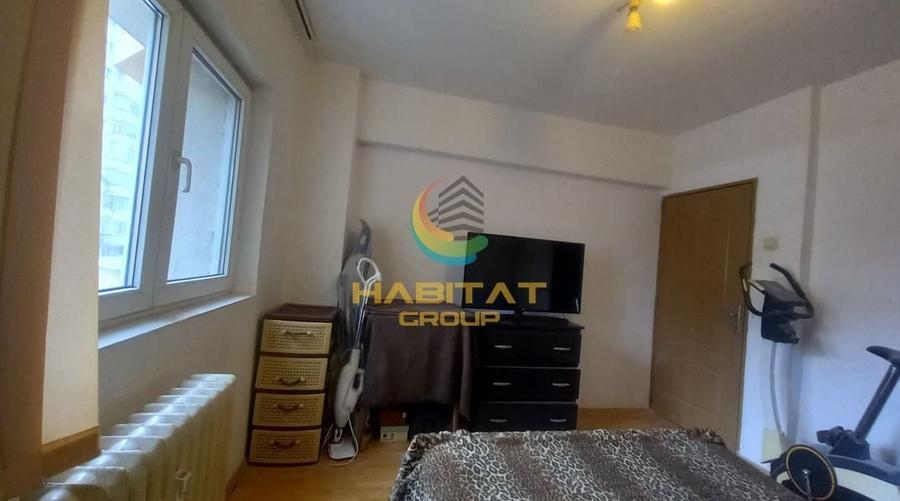 Apartament cu 4 camere semidecomandat în Brâncoveanu