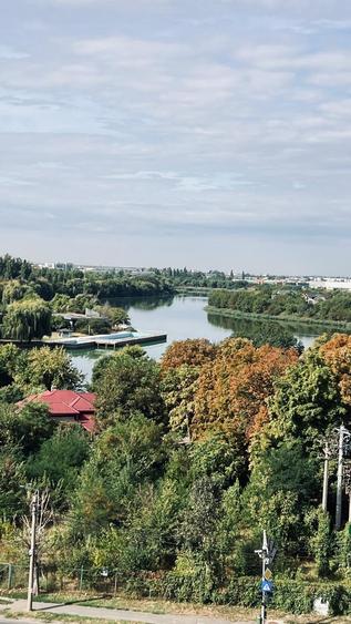 Apartament cu 2 camere decomandat în Străulești