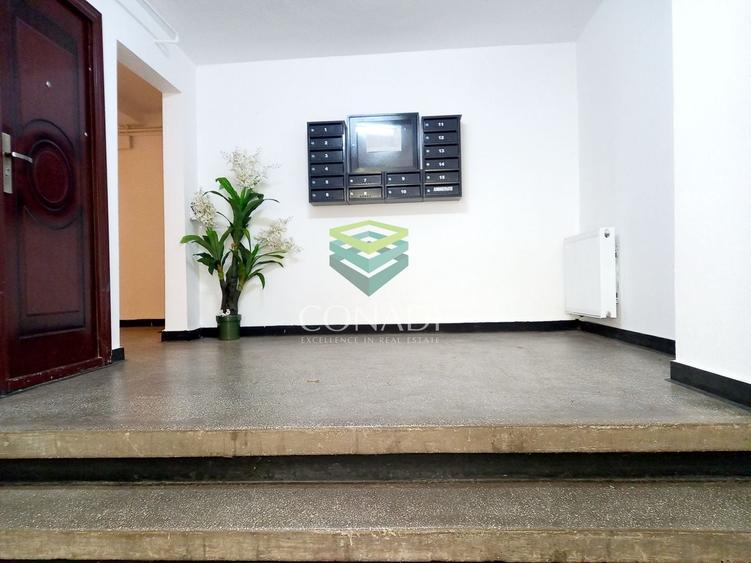 Apartament cu 3 camere decomandat în Băneasa