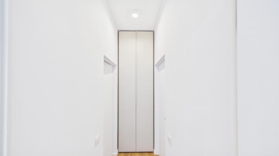 Apartament cu 2 camere semidecomandat în Grivița