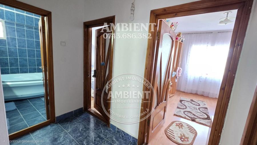 Apartament cu 5 camere decomandat, mobilat în Spital