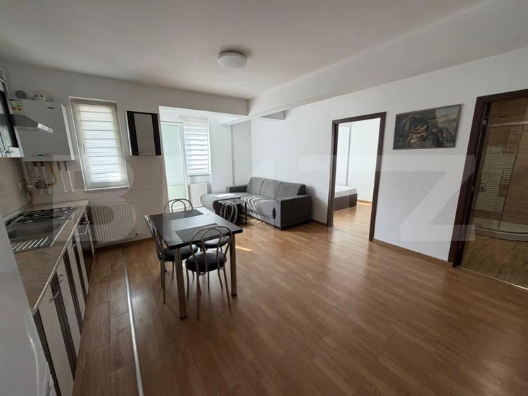Apartament cu 2 camere semidecomandat, mobilat în Florești