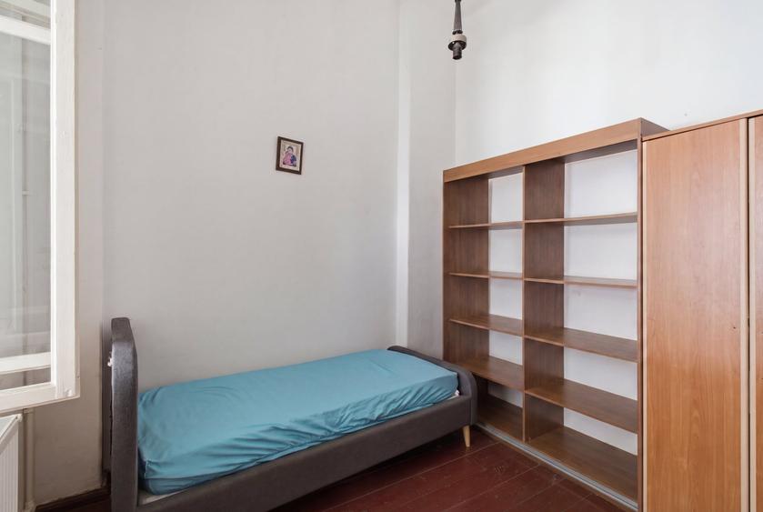 Apartament cu 5 camere decomandat în Ultracentral
