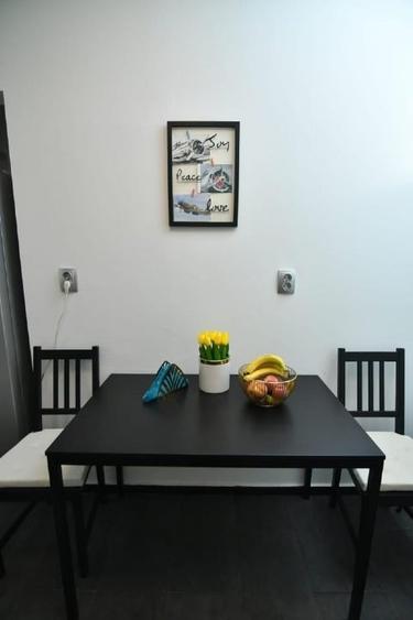 Apartament cu 3 camere decomandat, mobilat în 13 Septembrie