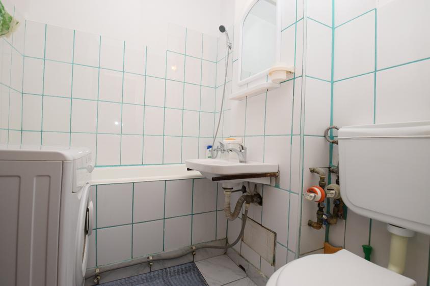 Apartament cu 3 camere decomandat în 1 Decembrie 1918