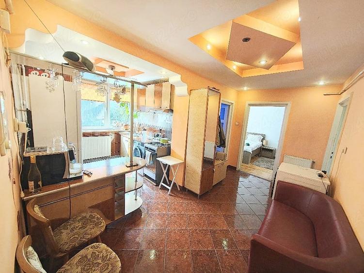Apartament cu 2 camere decomandat în Central